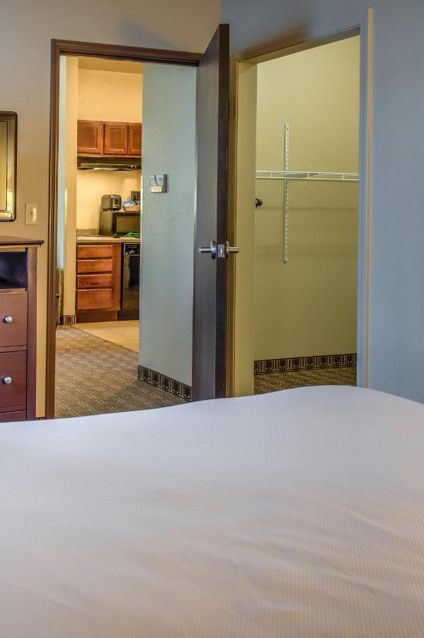 Mainstay Suites St Robert - Fort Leonard Wood Сейнт Робърт Екстериор снимка
