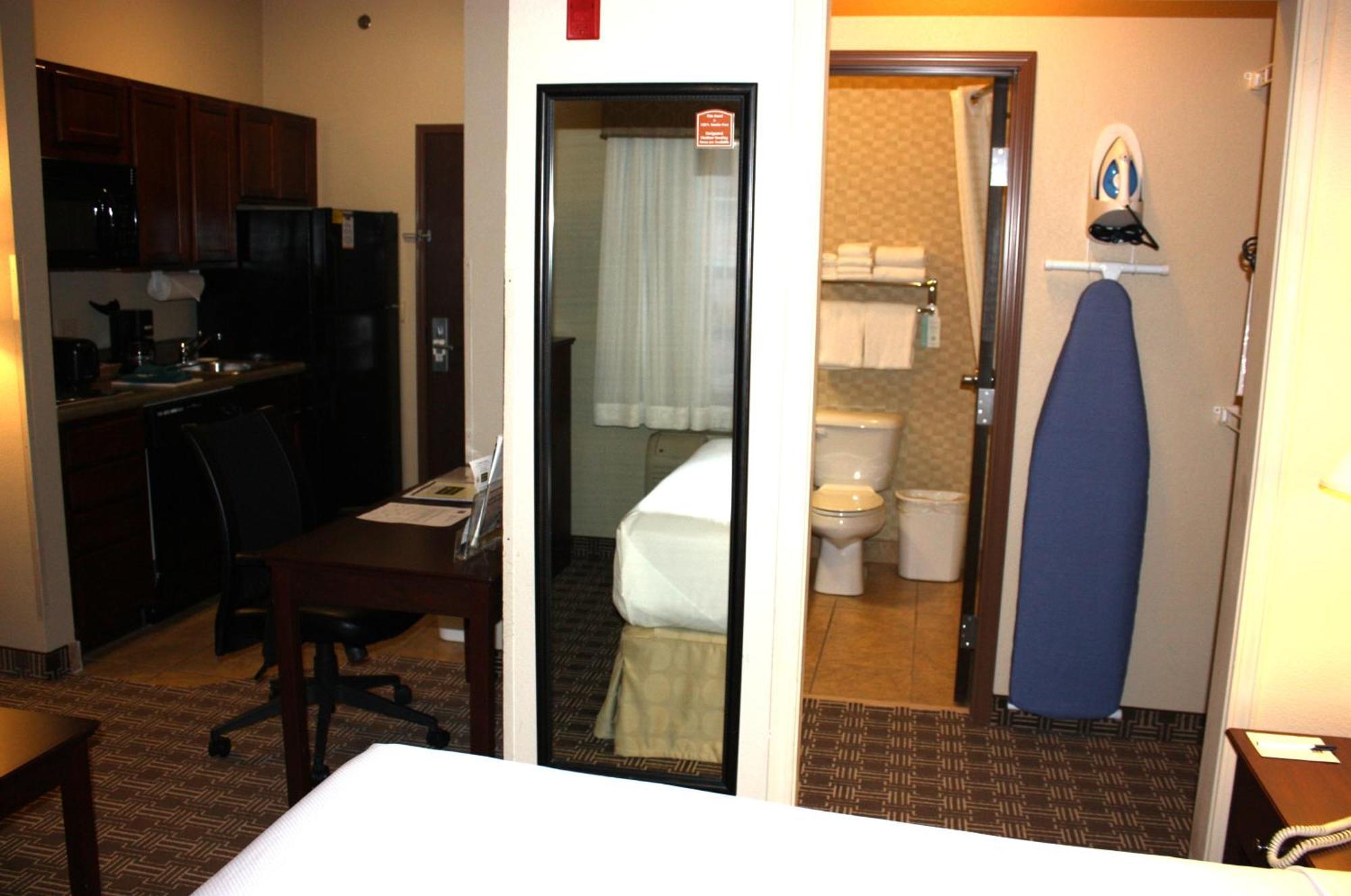 Mainstay Suites St Robert - Fort Leonard Wood Сейнт Робърт Екстериор снимка